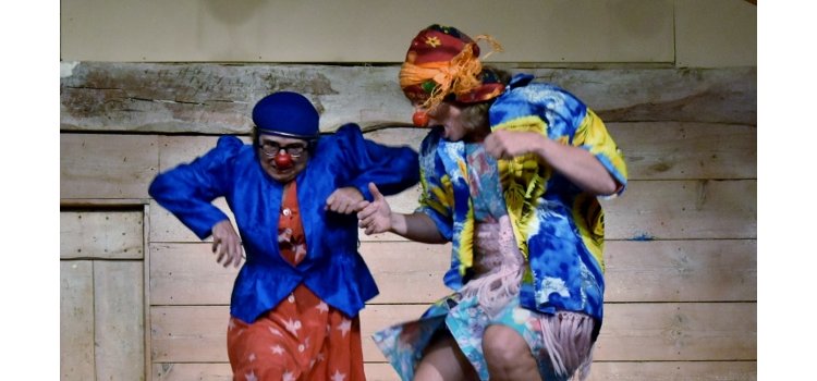 Clown 6 et chorégraphie improvisée