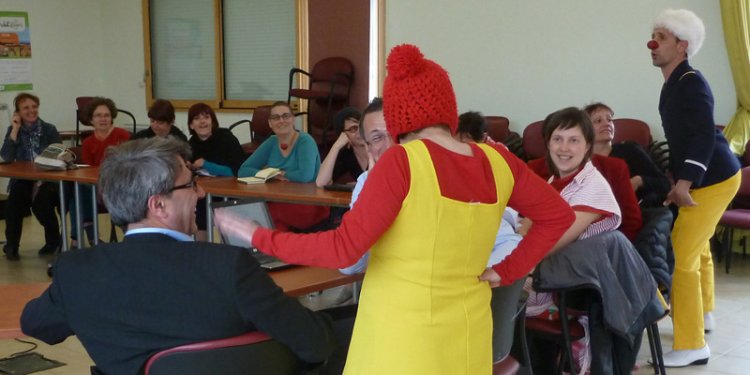Stage Clown niveau 10 - Maitrise de l'intervention sociale en secteur (…)