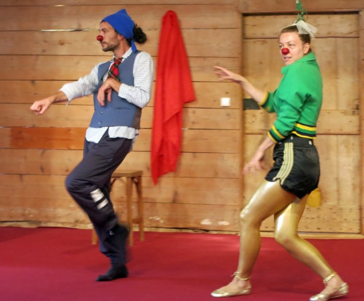 Clown et Danse Singulière